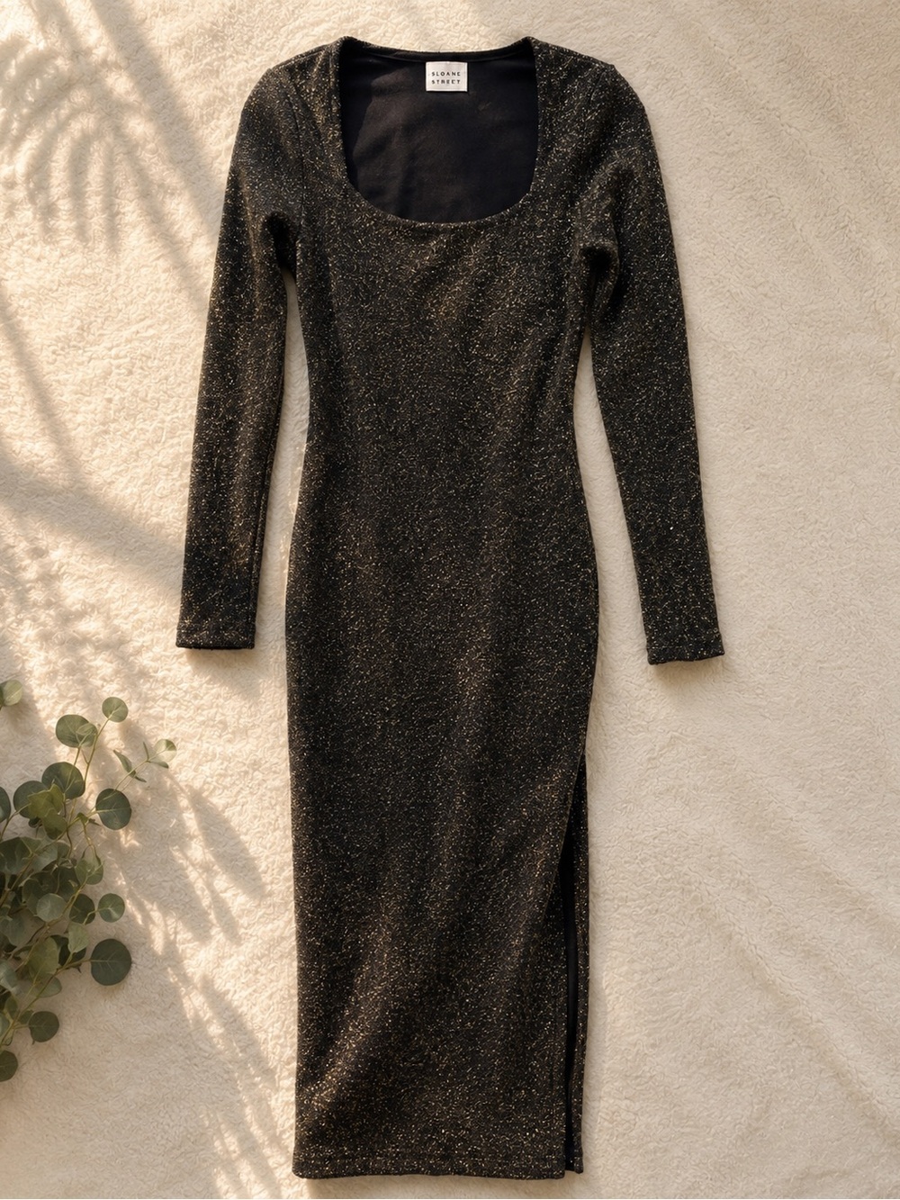 Dee elly gold sparkley long sleeve dress a